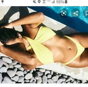 NWT-Two Piece Mafia Hailey One Piece Ribbed Yellow